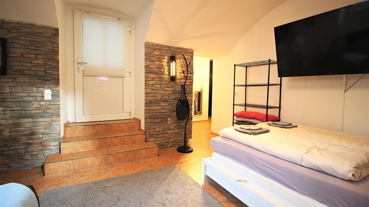 Xxx Fully Equipped Apartment Near Main Station! เวิร์ซบวร์ก ภายนอก รูปภาพ