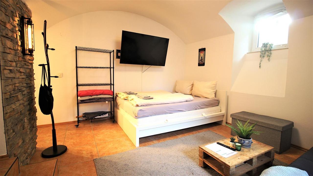 Xxx Fully Equipped Apartment Near Main Station! เวิร์ซบวร์ก ภายนอก รูปภาพ